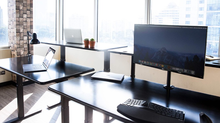 Adjustable Standing Desk - change the future of your workspace