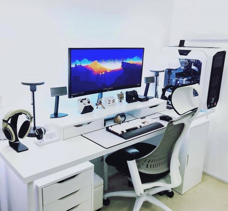 How To Setup A Perfect Gaming Desk 92+ best ideas