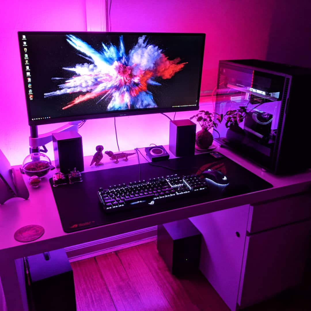 Diy gaming online desk setup