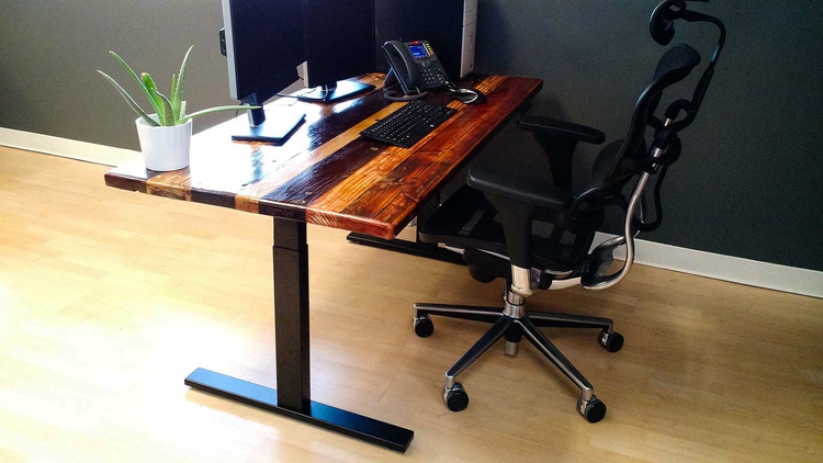 DIY standing desk using SmartDesk Kit Frame from Autonomous