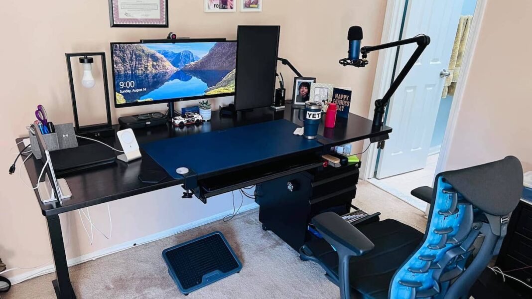 Jarvis Bamboo vs. Uplift v2 ⭐ Which standing desk is greater?