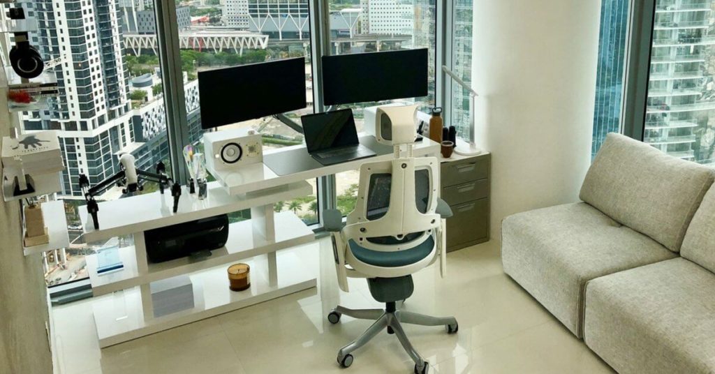 Pursuit ergonomic chair by UPLIFT desk review An Unlikely Combination