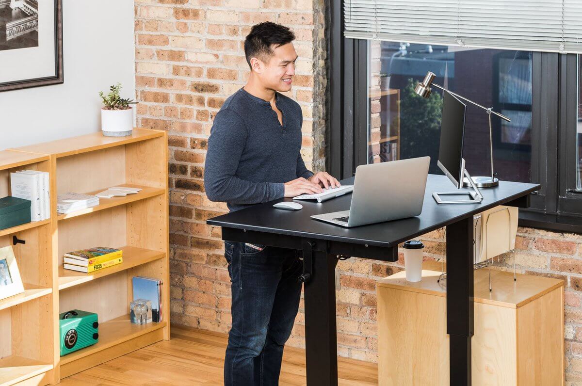 SDADI Solid Wood Desk Top Crank Height Adjustable Standing Desk Review