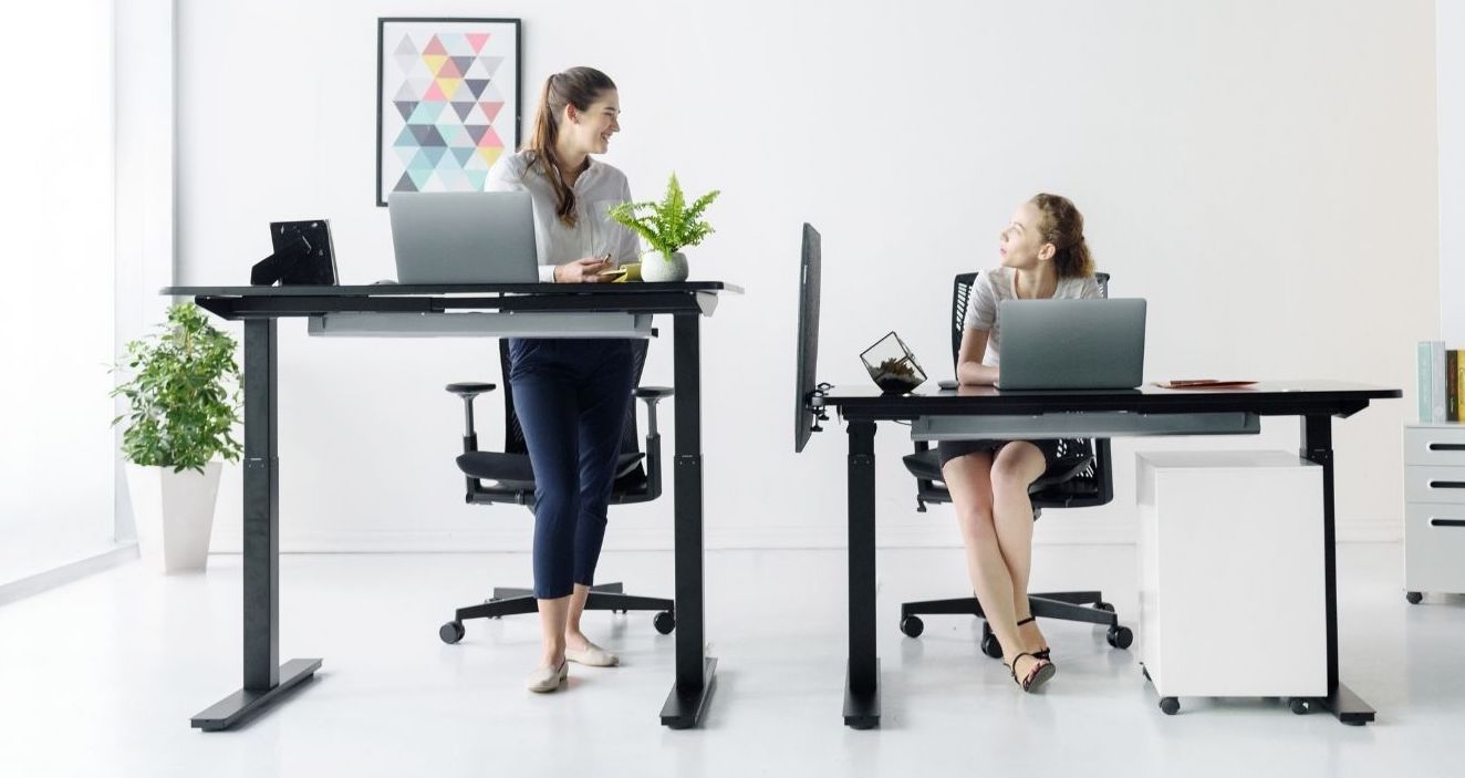 Standing store desk primecables