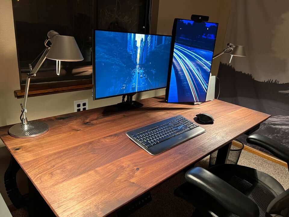 6ft gaming outlet desk