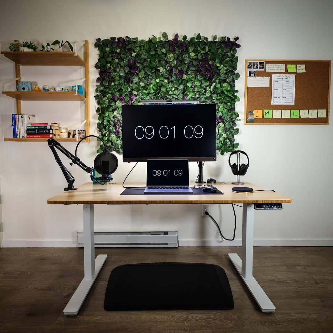 The 7 Best Standing Desks for Tall People above 6 feet