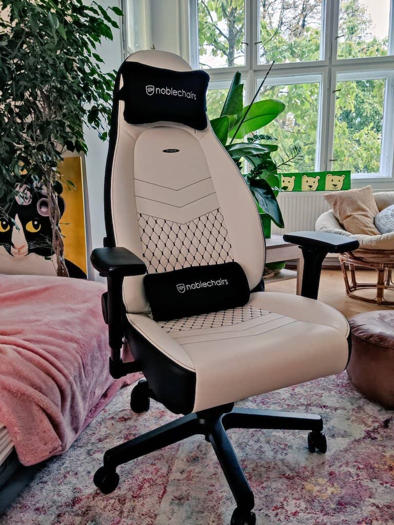 Noblechairs titan discount