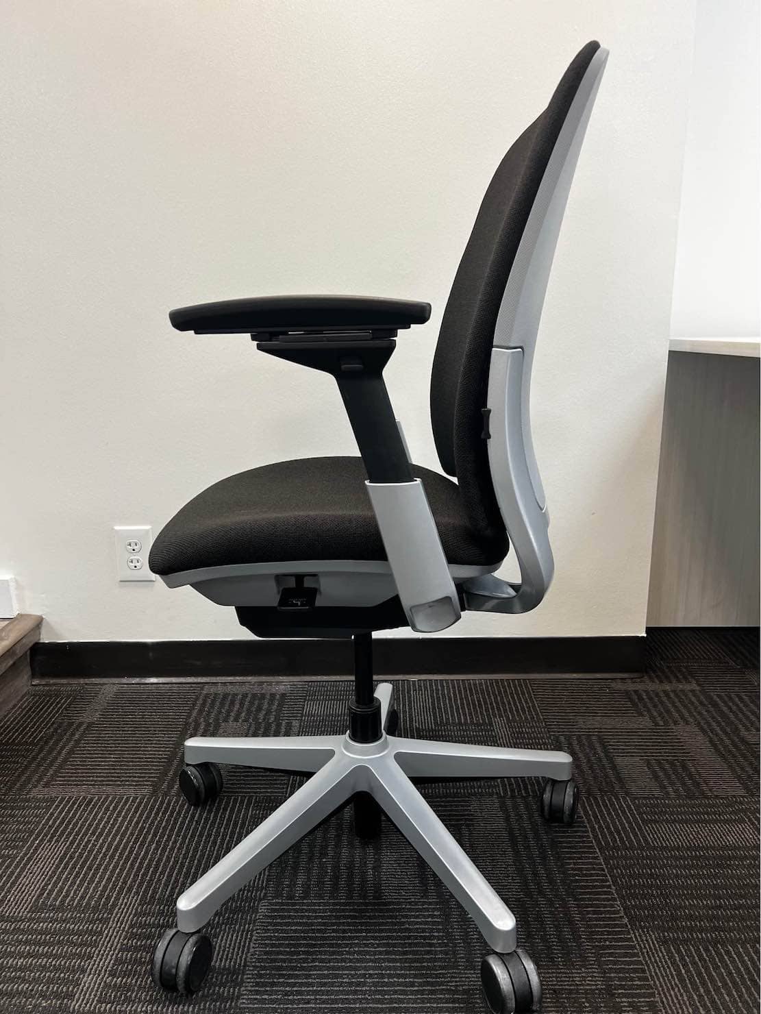 Steelcase Amia Office Chair review - Amia vs Amia Air?