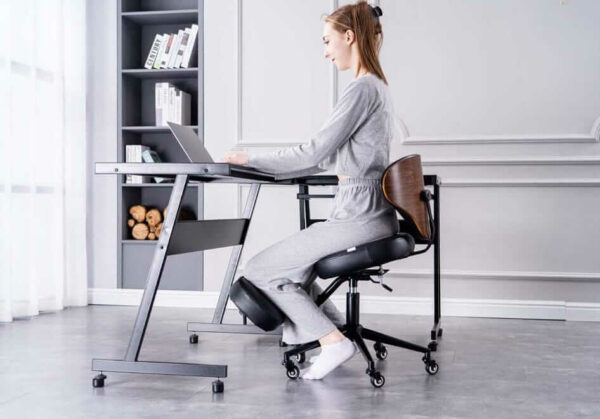 Yoomeemm Kneeling chair review - Is a Highly Adjustable Enough?