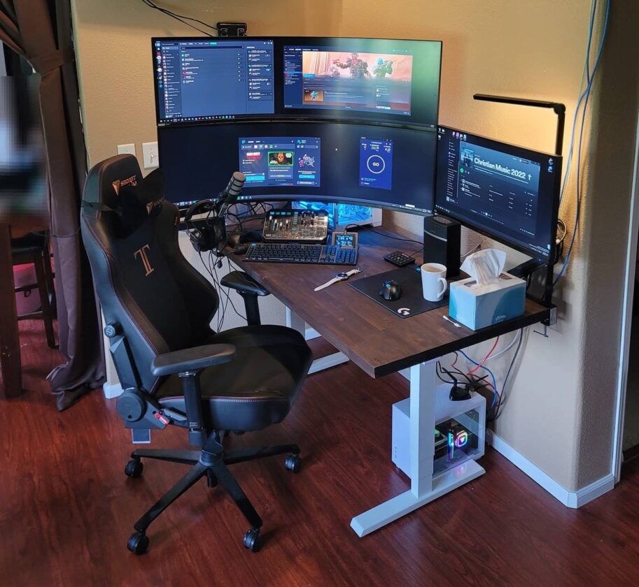 Top 7 Best Triple Monitor Stands For a Busier Workstation