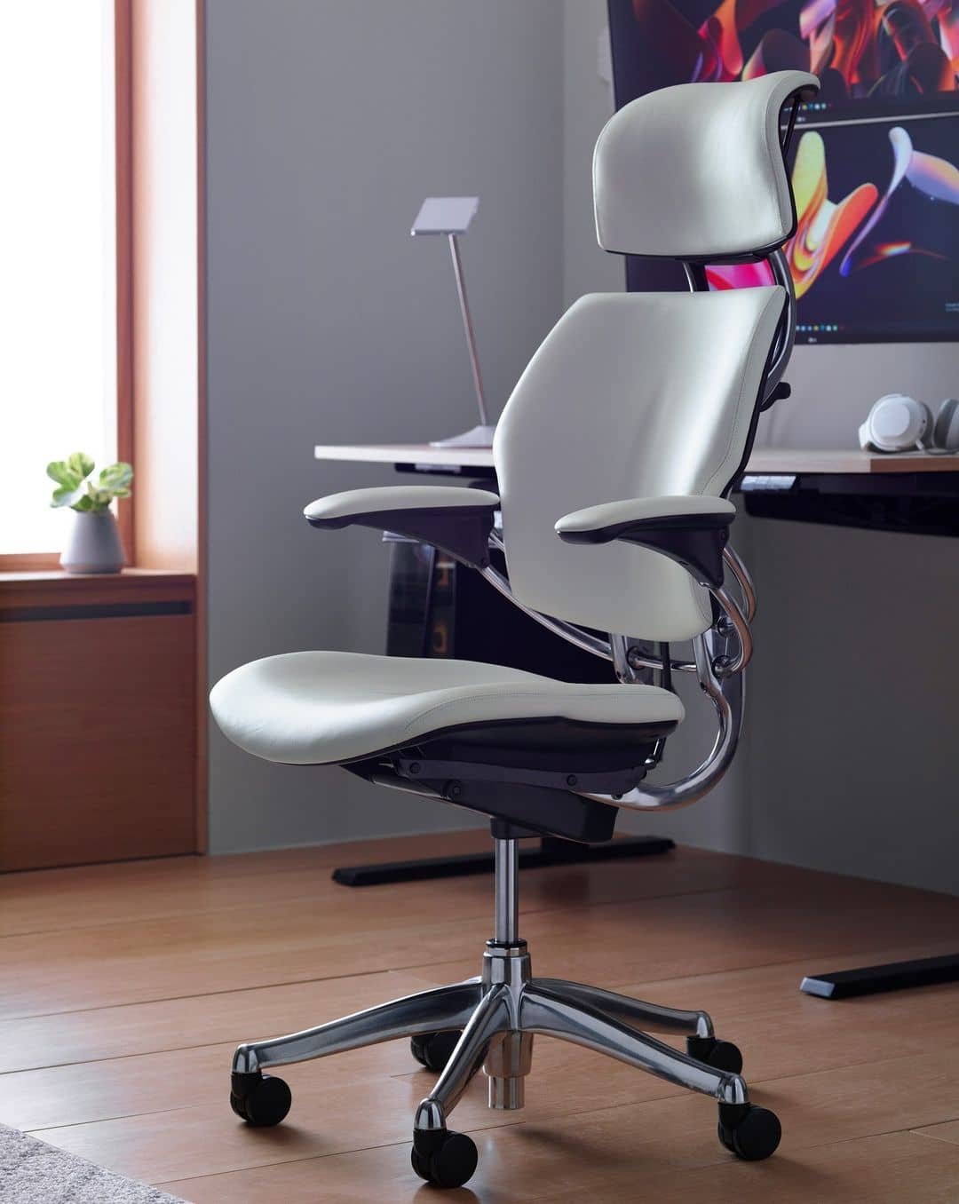 Humanscale freedom headrest