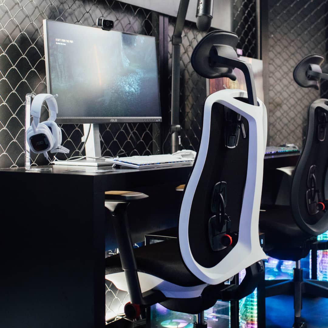 Ergonomic gaming chair