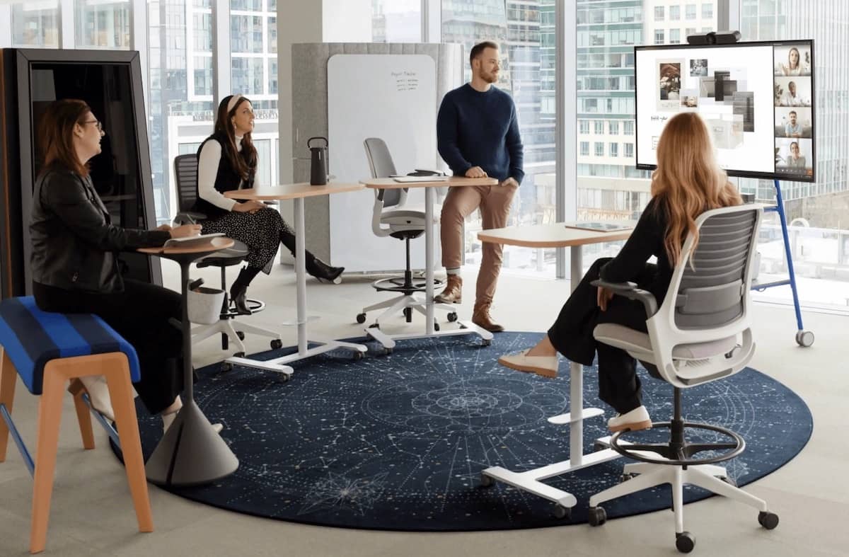 Steelcase chair discount vs herman miller