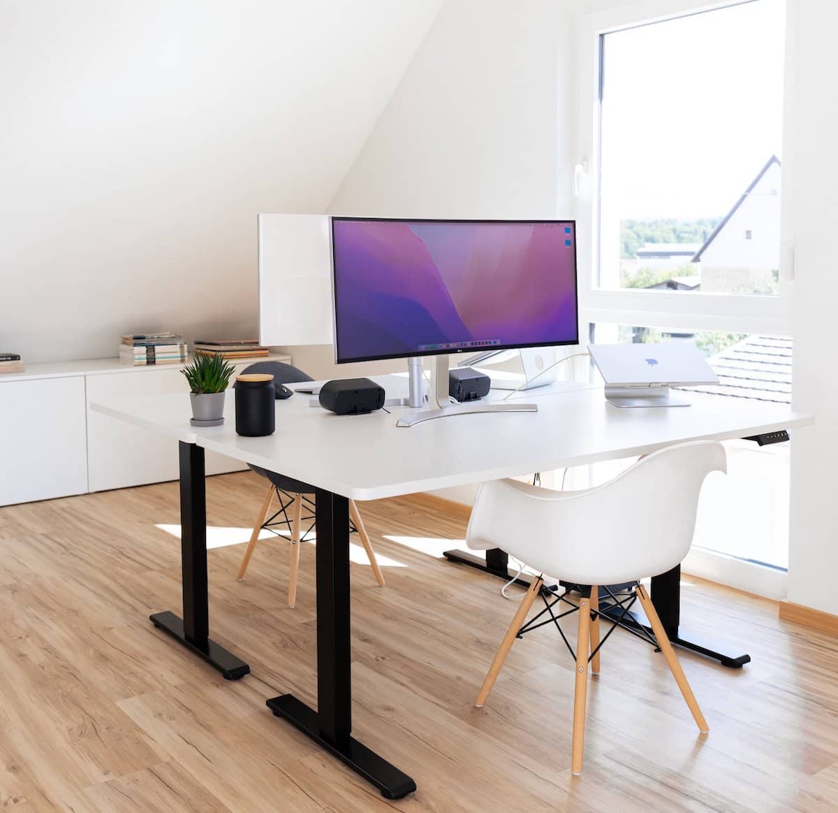 the E5 standing desks