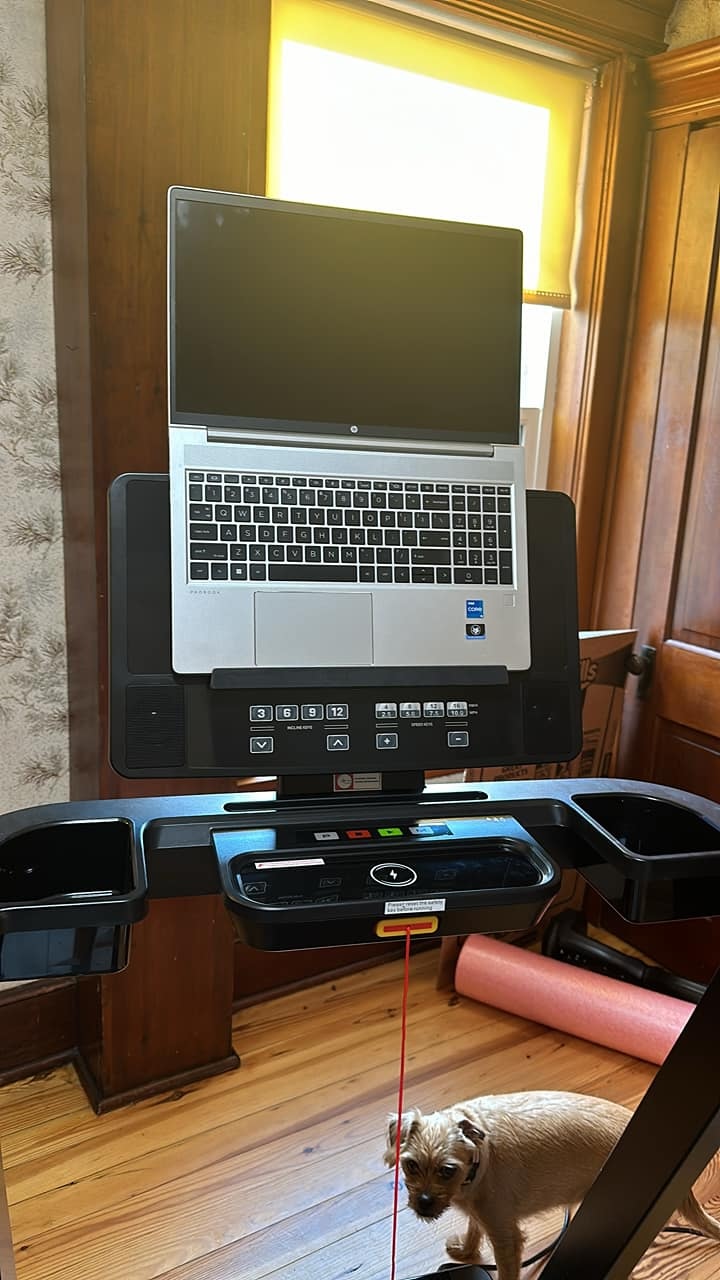 laptop stand for treadmill