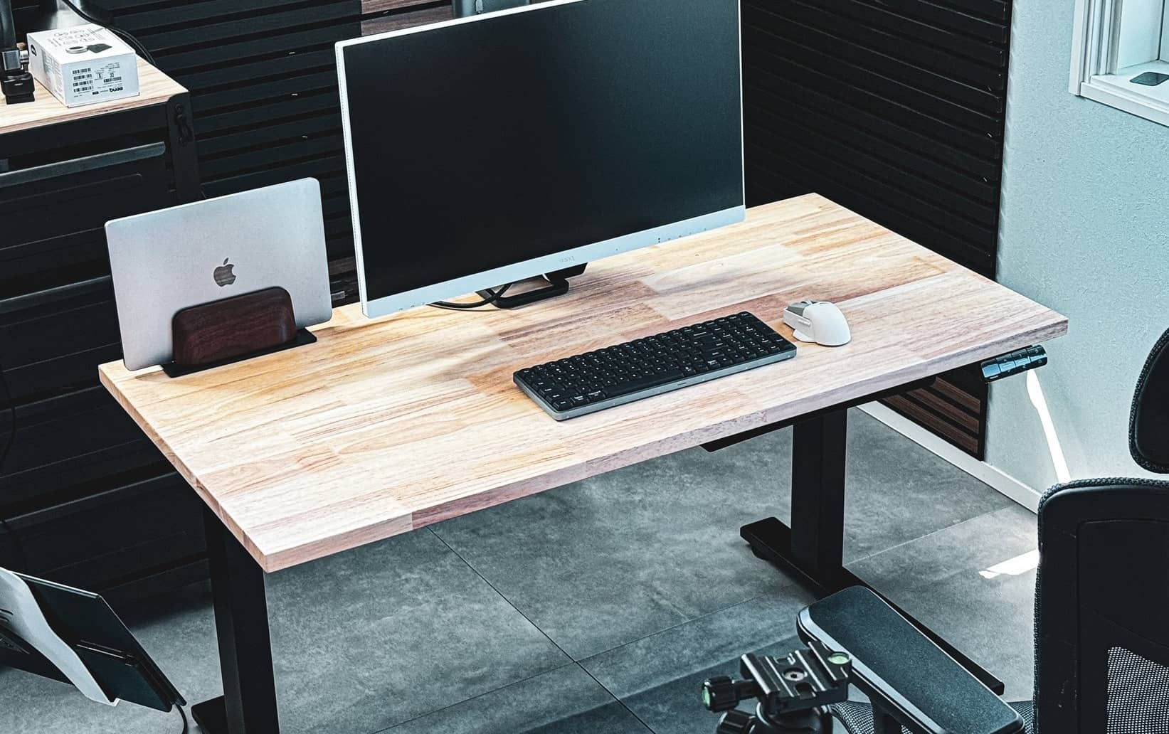 a sit-stand desk